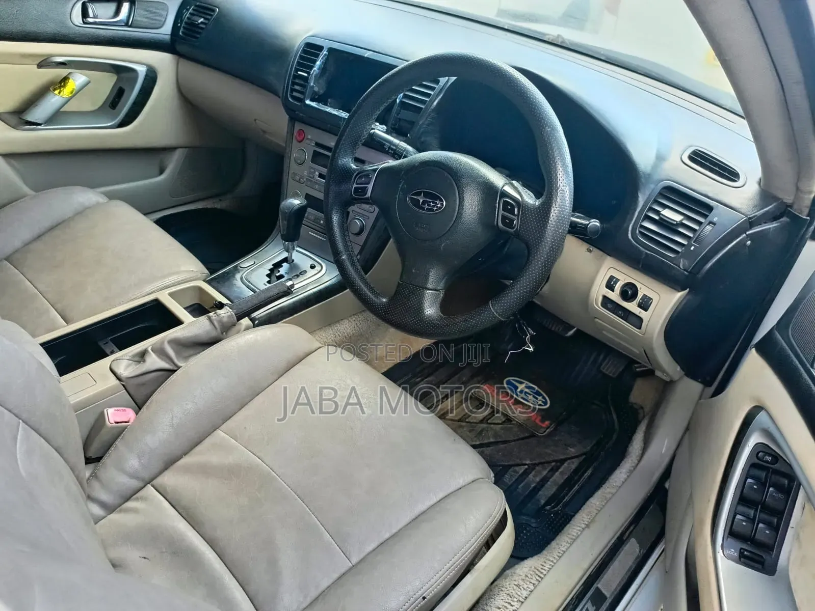 Subaru Legacy 2004 White
