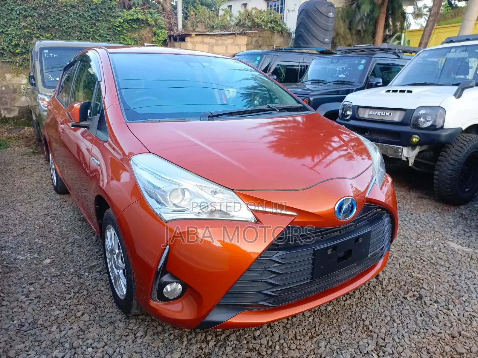 Toyota Vitz 2017 Orange
