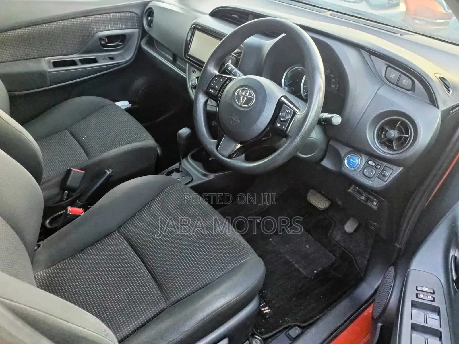 Toyota Vitz 2017 Orange