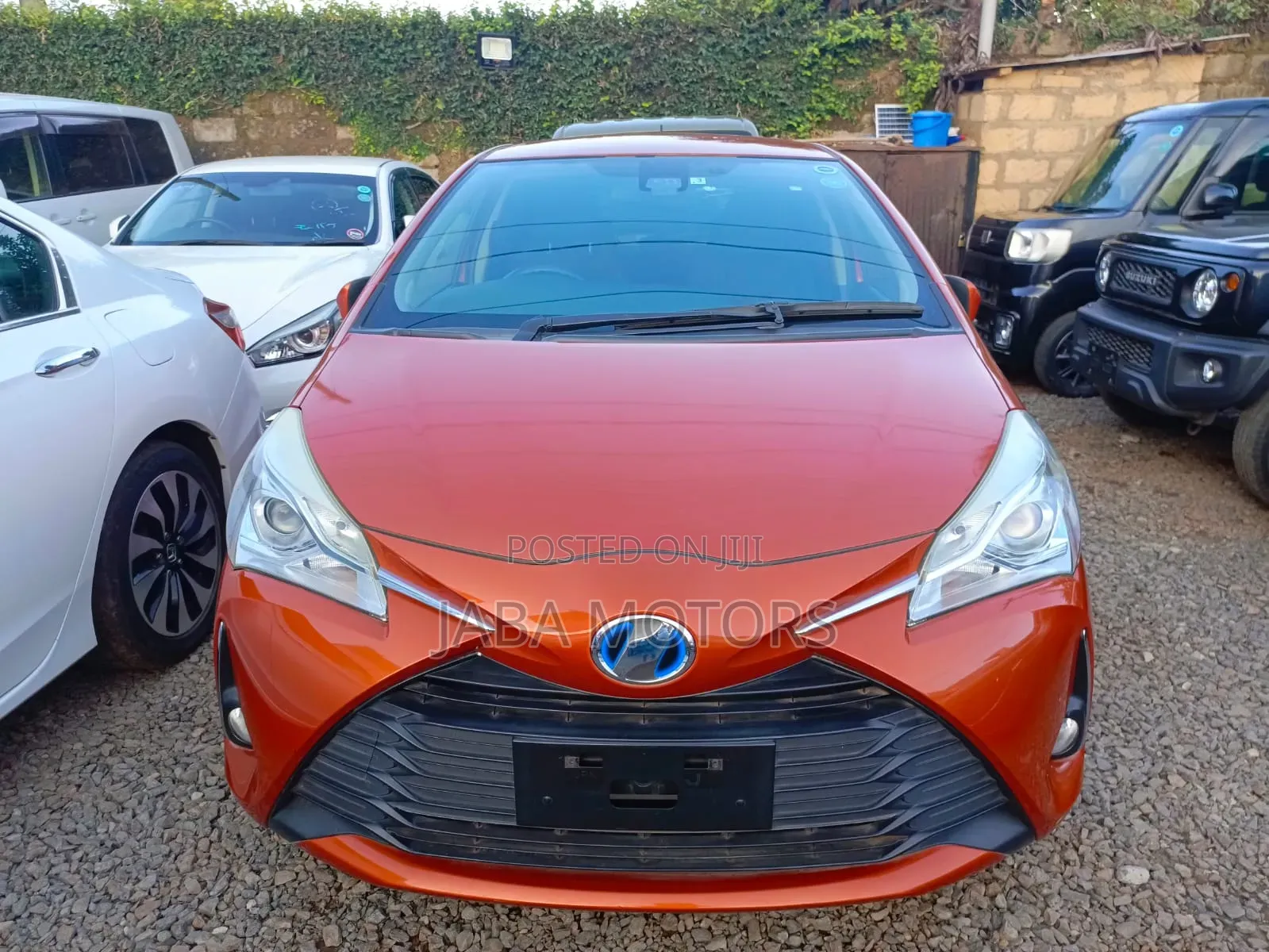 Toyota Vitz 2017 Orange