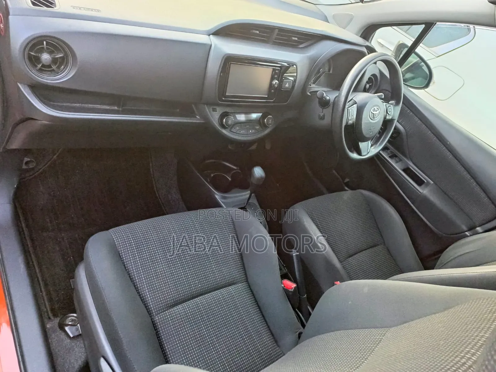 Toyota Vitz 2017 Orange