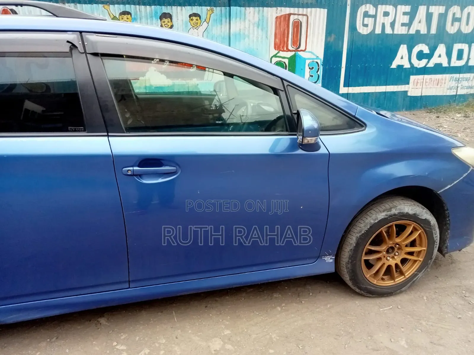 Toyota Wish 2012 Blue
