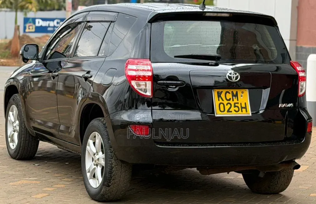 Toyota RAV4 2010