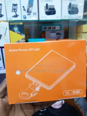 60 LED Video Light Panel With Clip-on Design & Rechargeable Battery