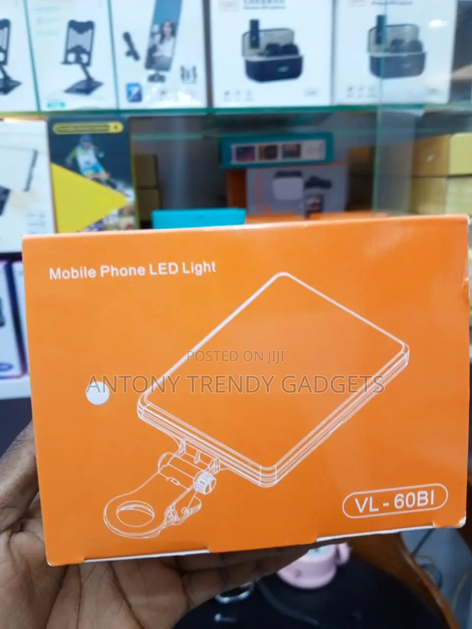60 LED Video Light Panel With Clip-on Design & Rechargeable Battery