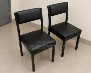 Black Leather Visitor Chair