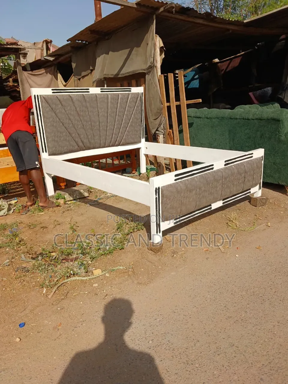 Tufted 5x6 Bed Grey