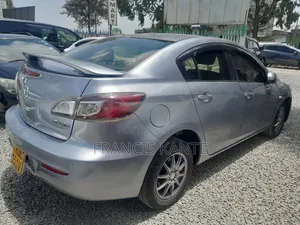 Mazda Axela SV Premium 2014 Silver