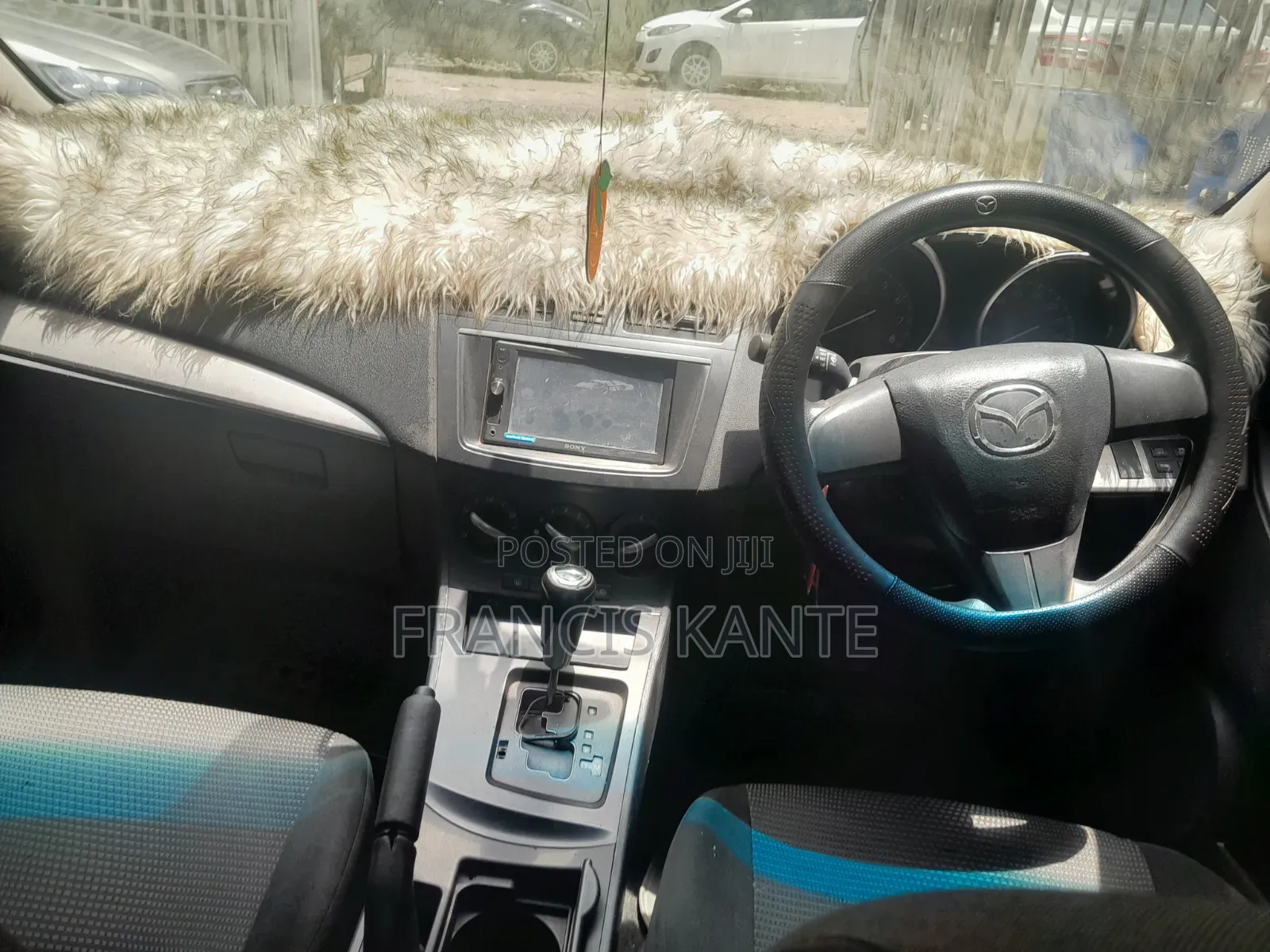 Mazda Axela SV Premium 2014 Silver
