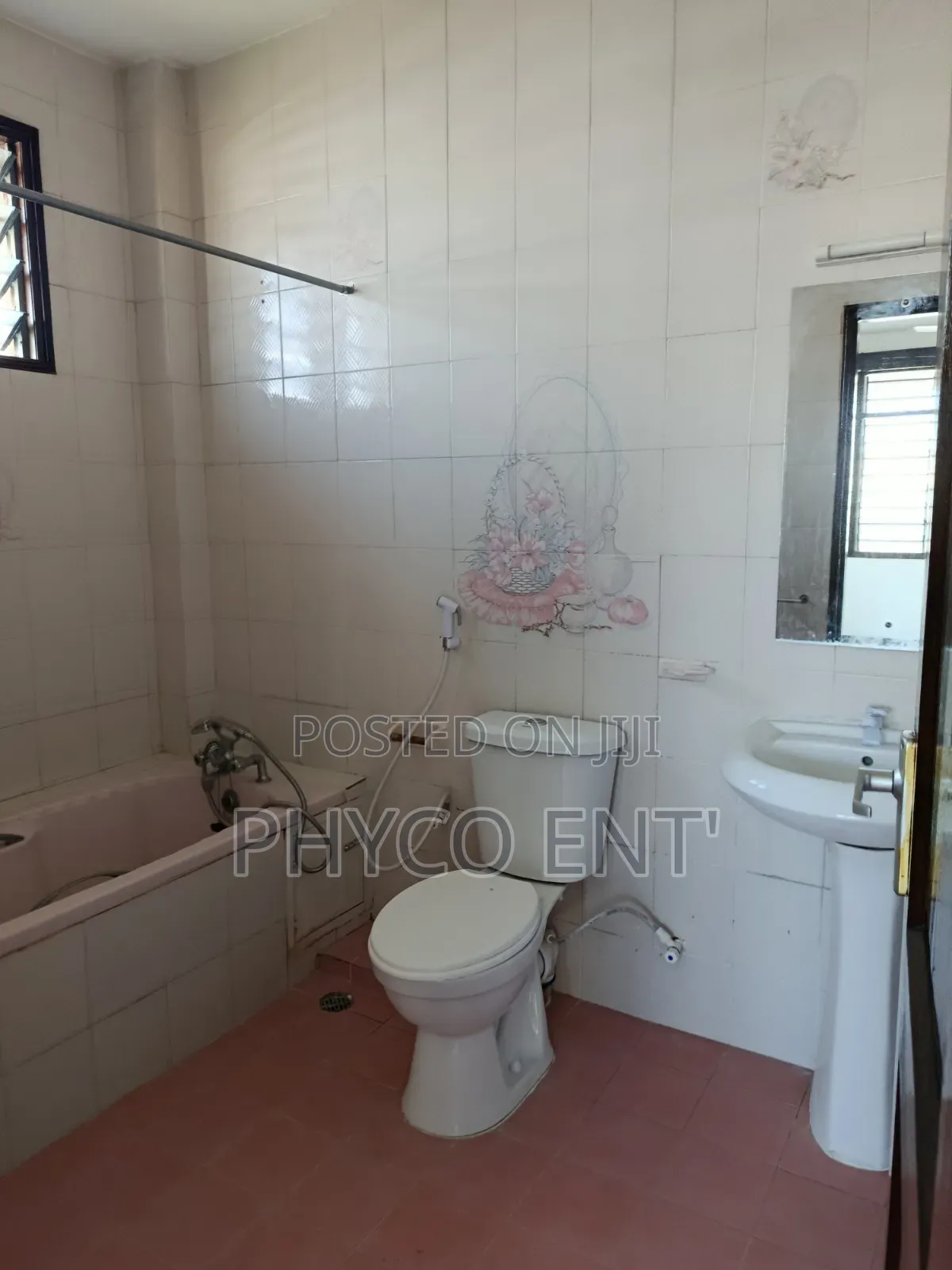 4bdrm Apartment in Umoja, Nyali Mkomani for rent