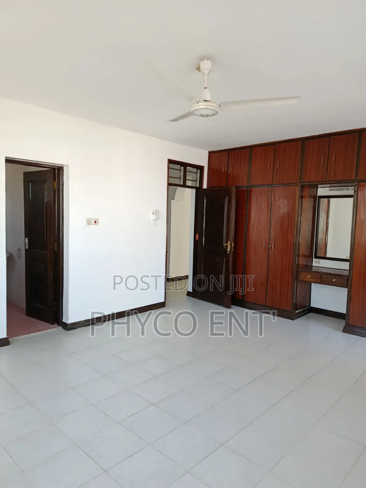 4bdrm Apartment in Umoja, Nyali Mkomani for rent