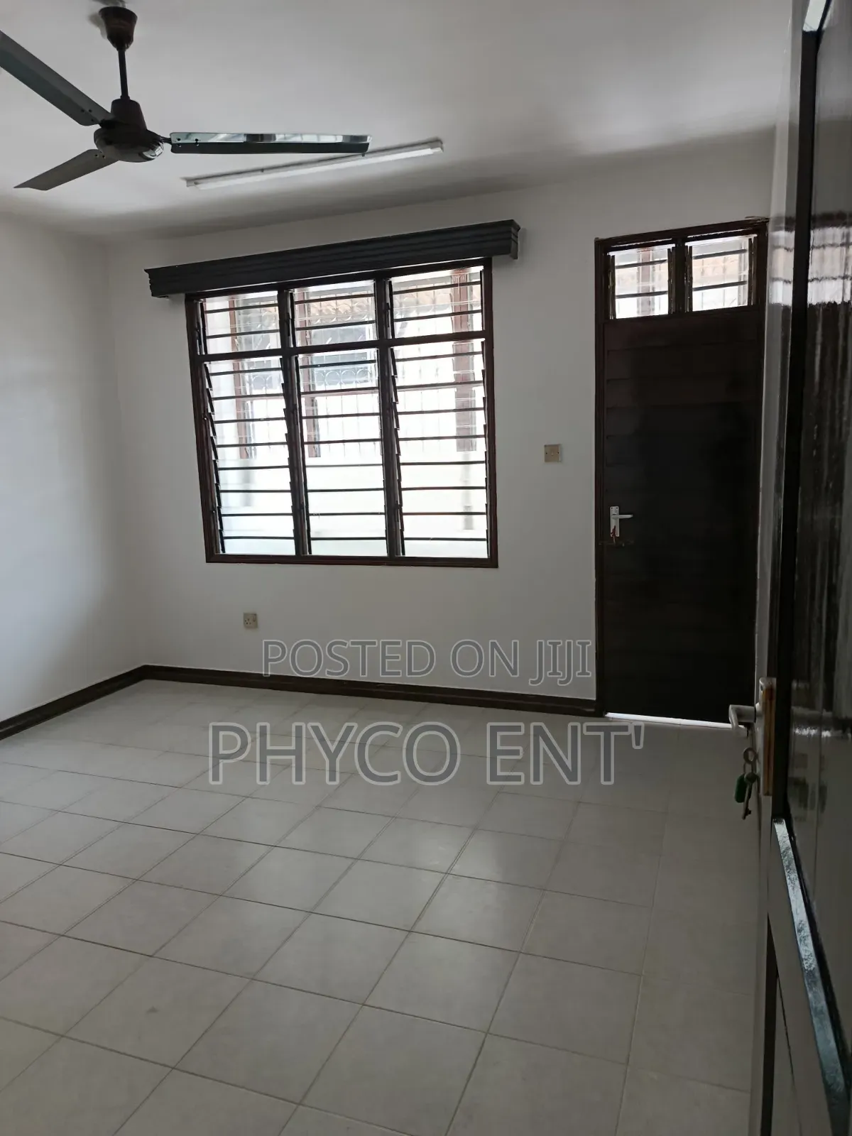 4bdrm Apartment in Umoja, Nyali Mkomani for rent