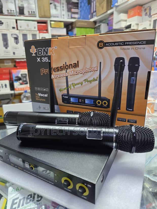 Professional BNK X35 Wireless Microphone – Dual Channel