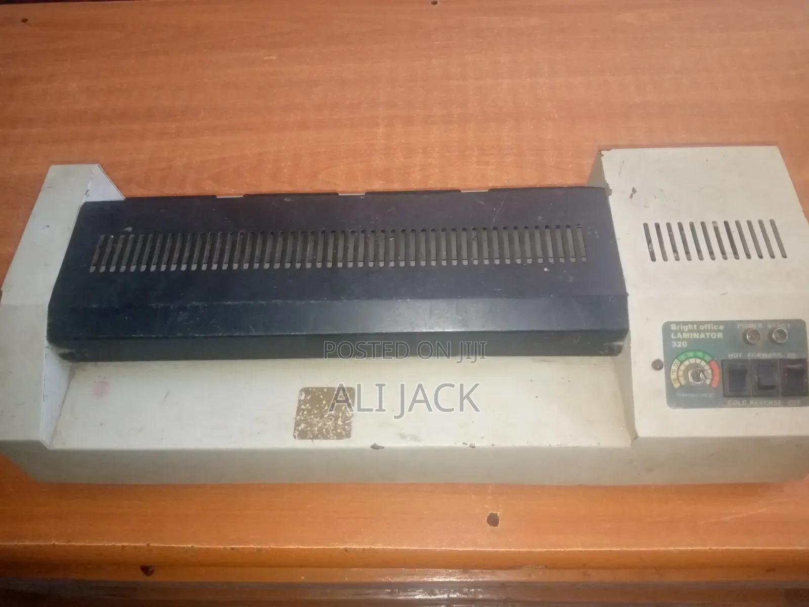 Laminator DELI E3895 Professional.