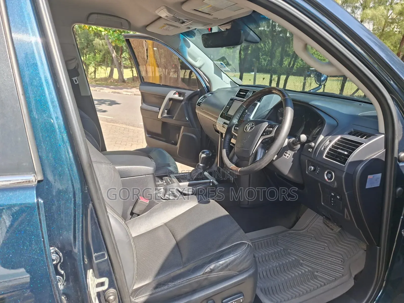 Toyota Land Cruiser Prado 2018 Blue
