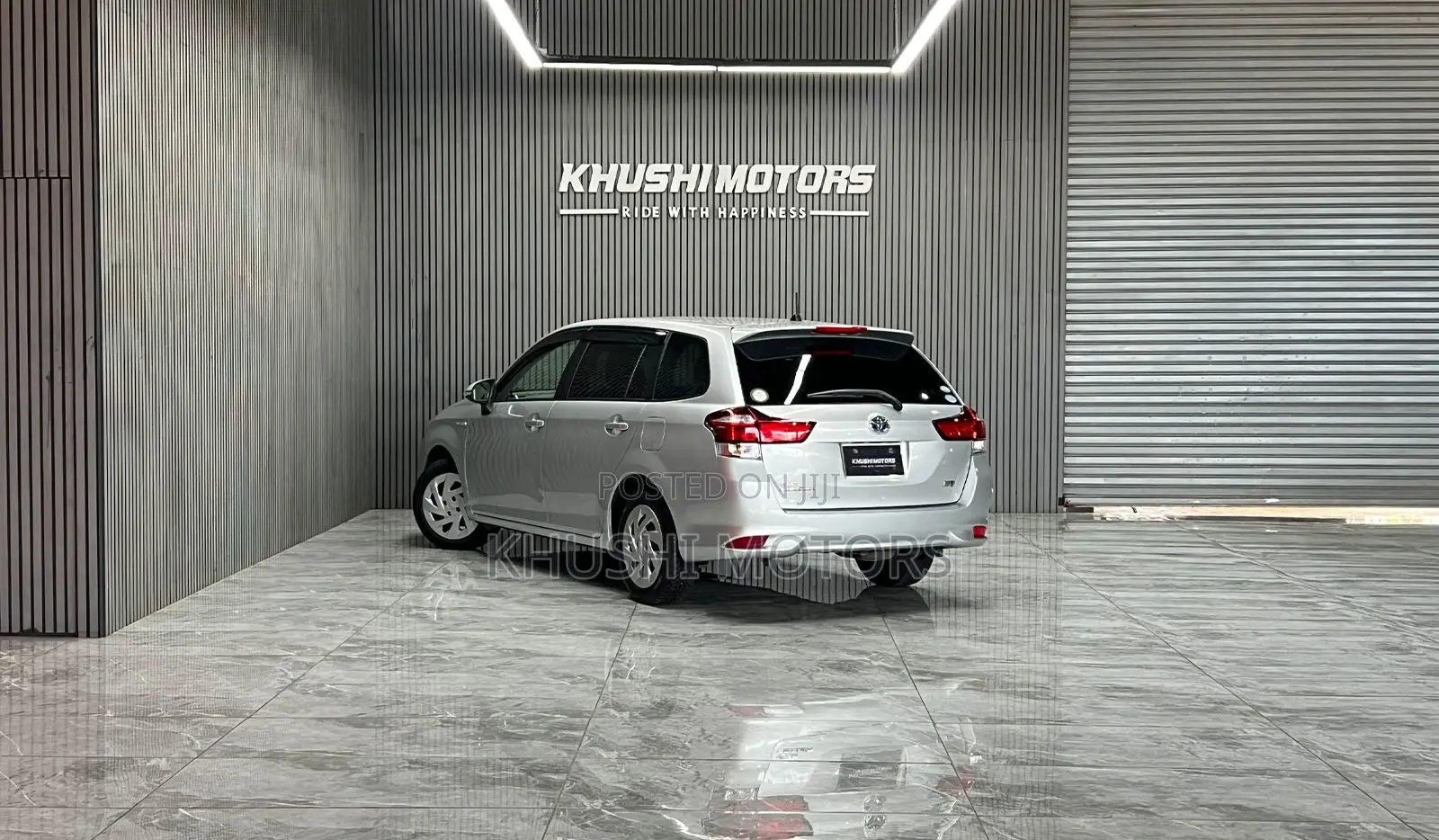 Toyota Corolla Fielder 2019 Silver
