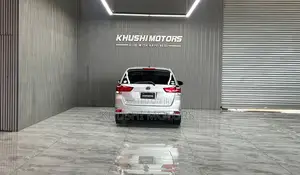 Toyota Corolla Fielder 2019 Silver