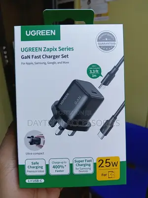 UGREEN 25W PD Fast Charger Adapter + USB-C Cable - Black