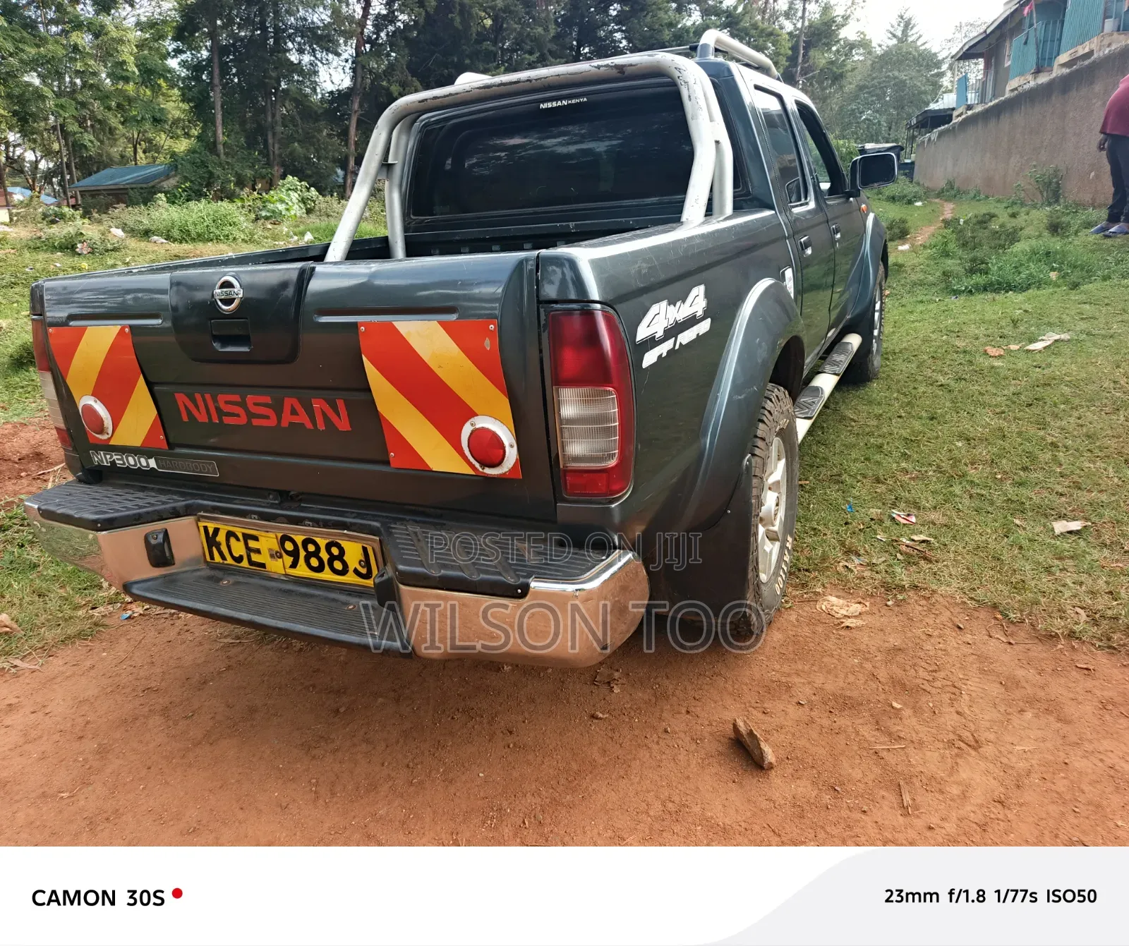 Nissan Hardbody 2014 Gray