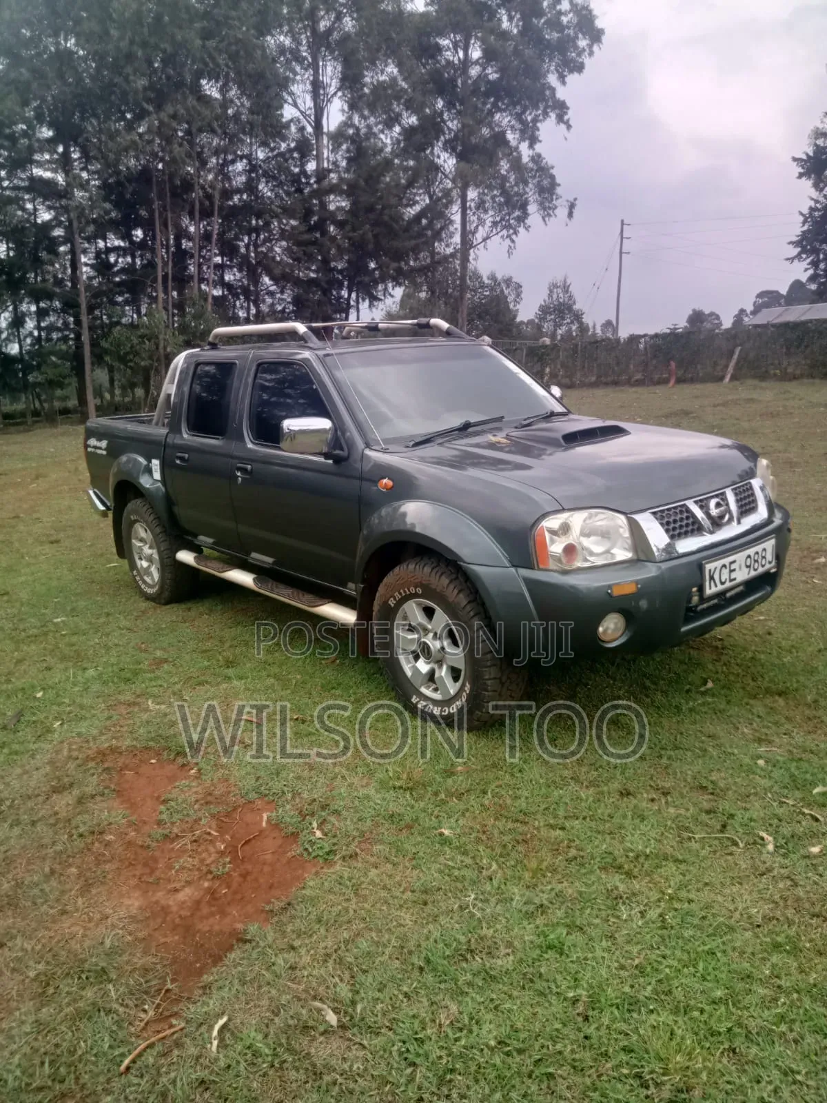 Nissan Hardbody 2014 Gray