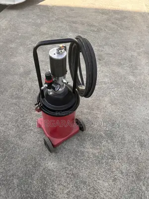 New Improved Pneumatic Grease Bucket