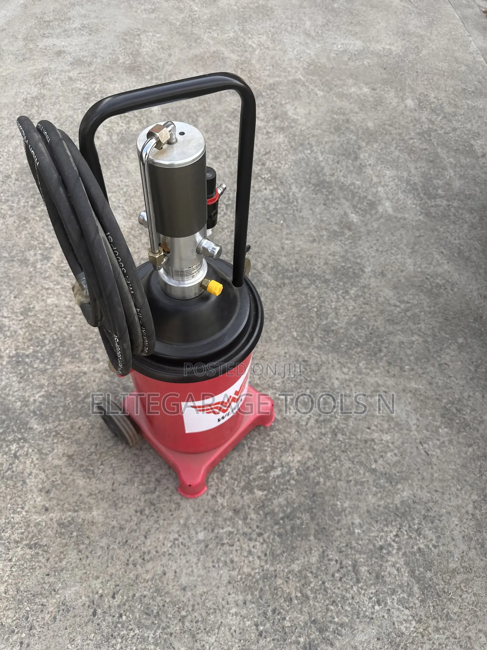 High Quality Italian Pneumatic Grease Bucket