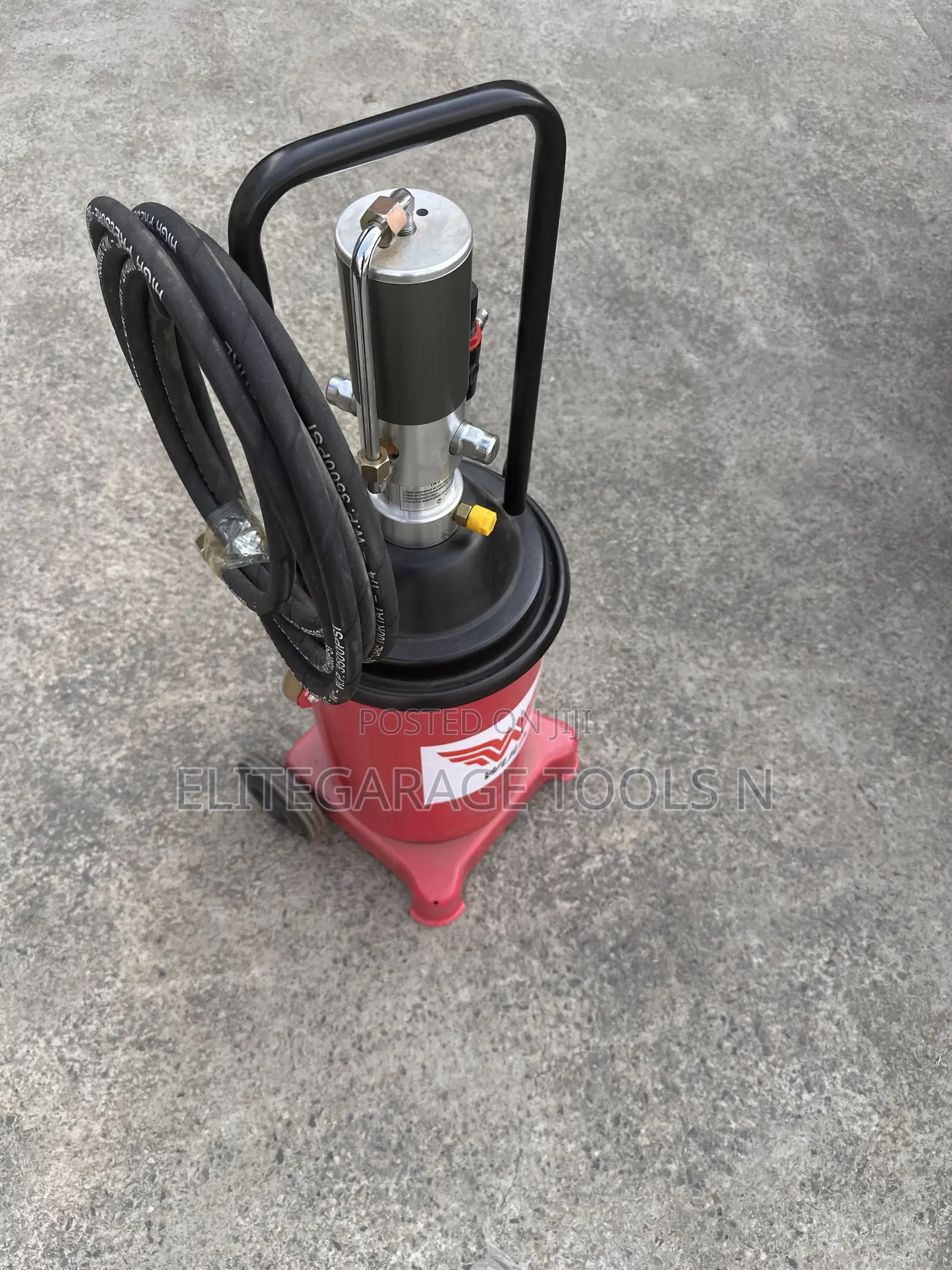 High Quality Italian Pneumatic Grease Bucket