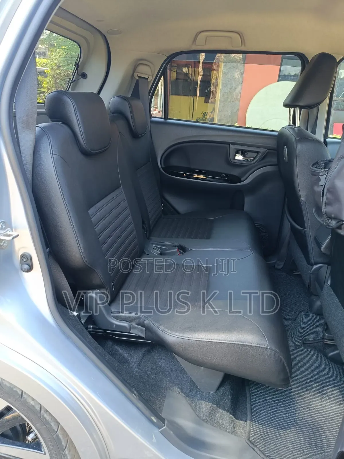 Daihatsu Cast 2019 Silver
