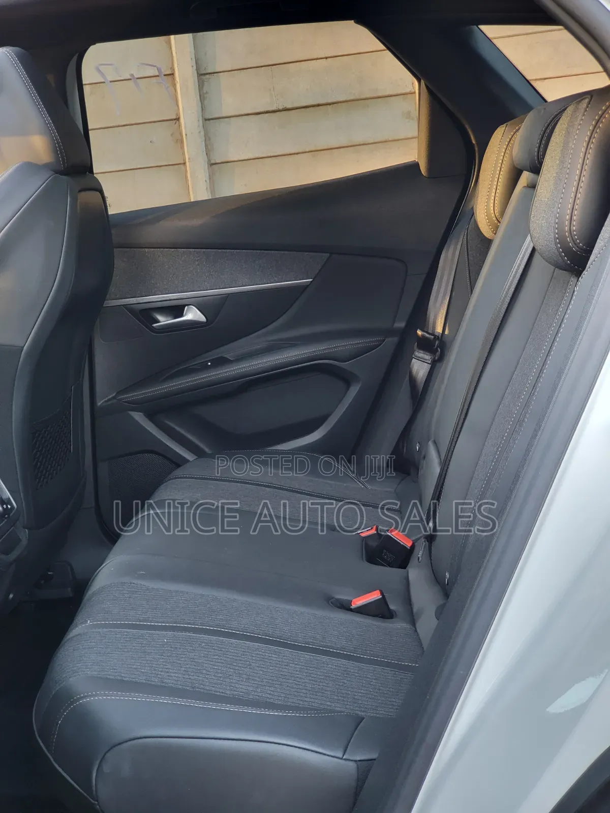 Peugeot 3008 2021 White