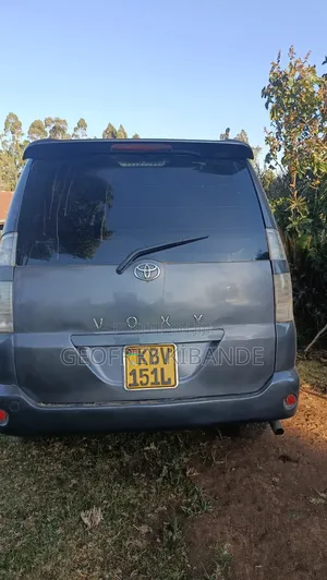 Toyota Voxy 2006 Gray