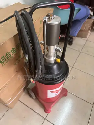 Heavy Duty Commercial Pneumatic Grease Bucket