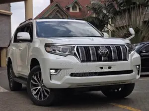 Toyota Land Cruiser Prado 2.8 2019 White