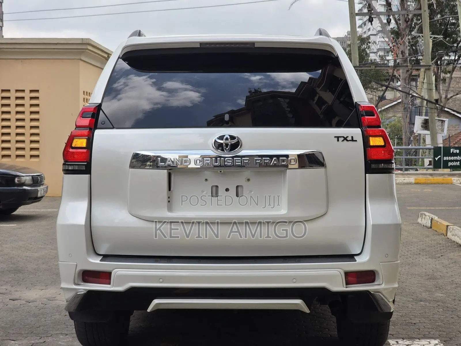 Toyota Land Cruiser Prado 2.8 2019 White