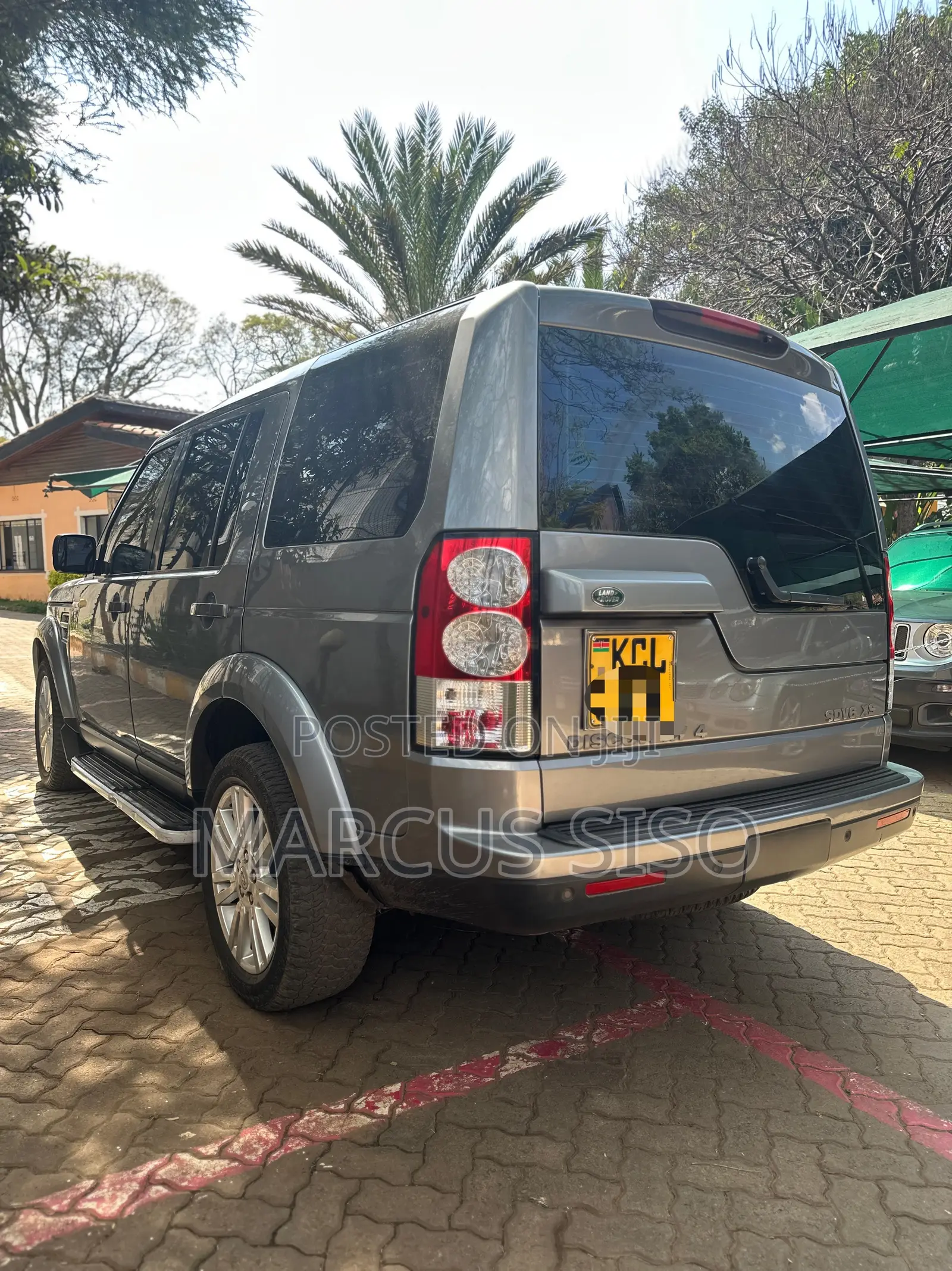 Land Rover Discovery 2011 Silver