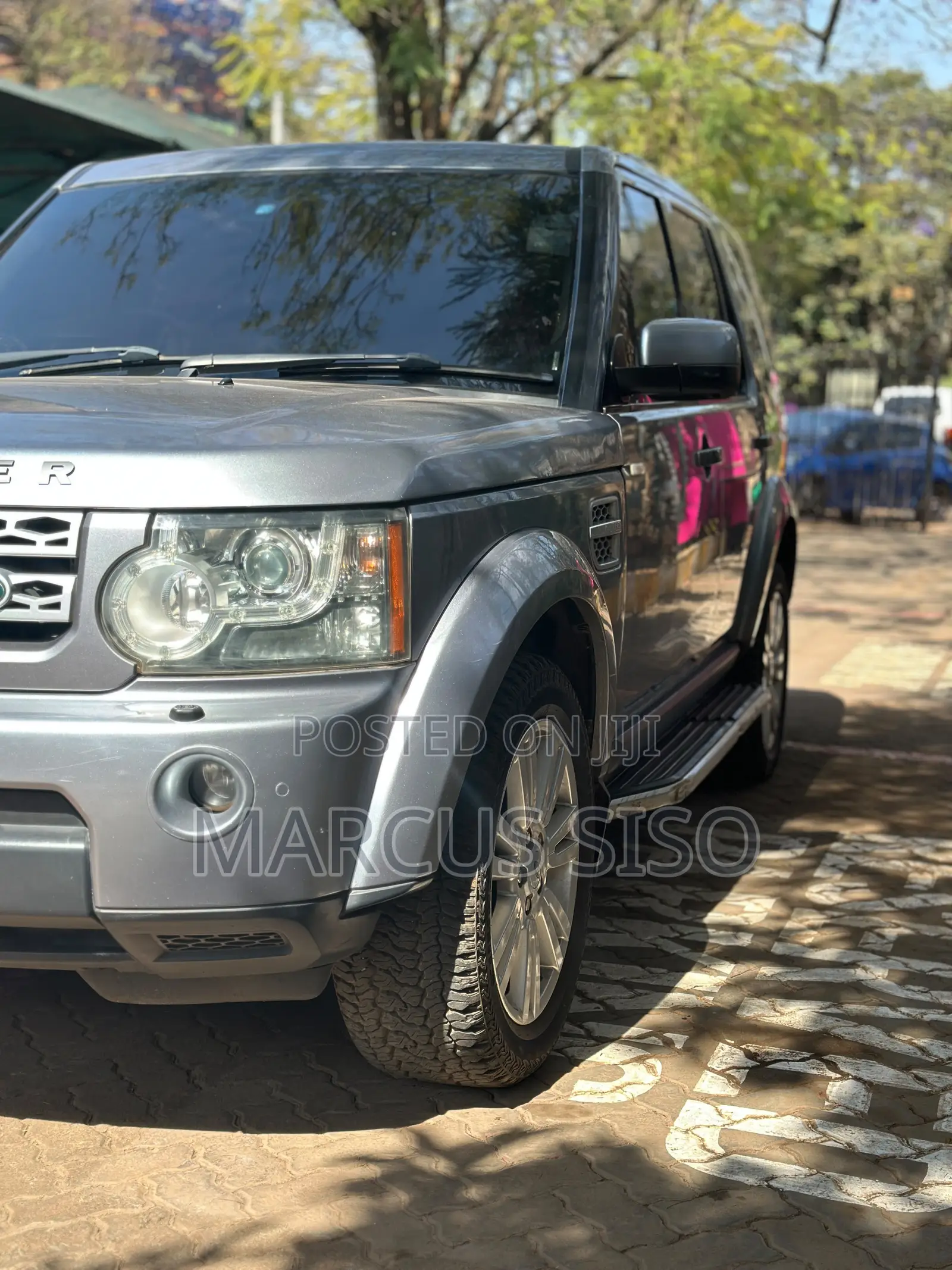 Land Rover Discovery 2011 Silver
