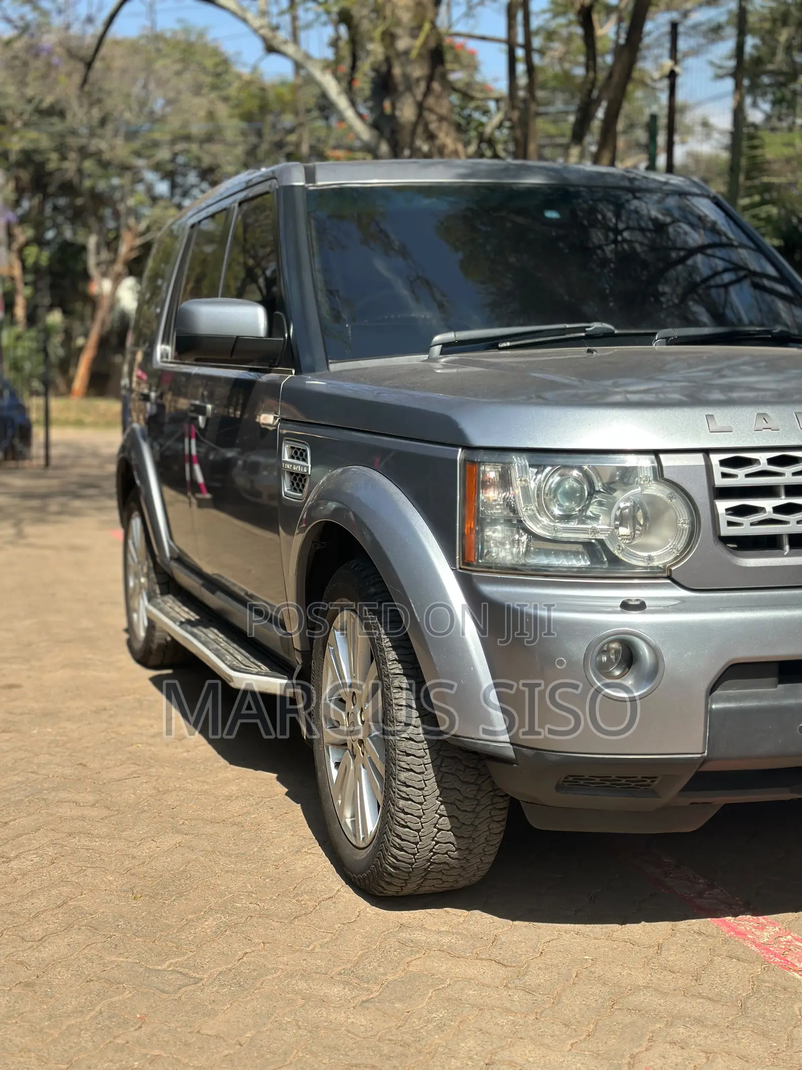 Land Rover Discovery 2011 Silver