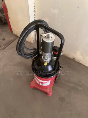 Heavy Duty Commercial Sunshine Italy Pneumatic Grease Bucket