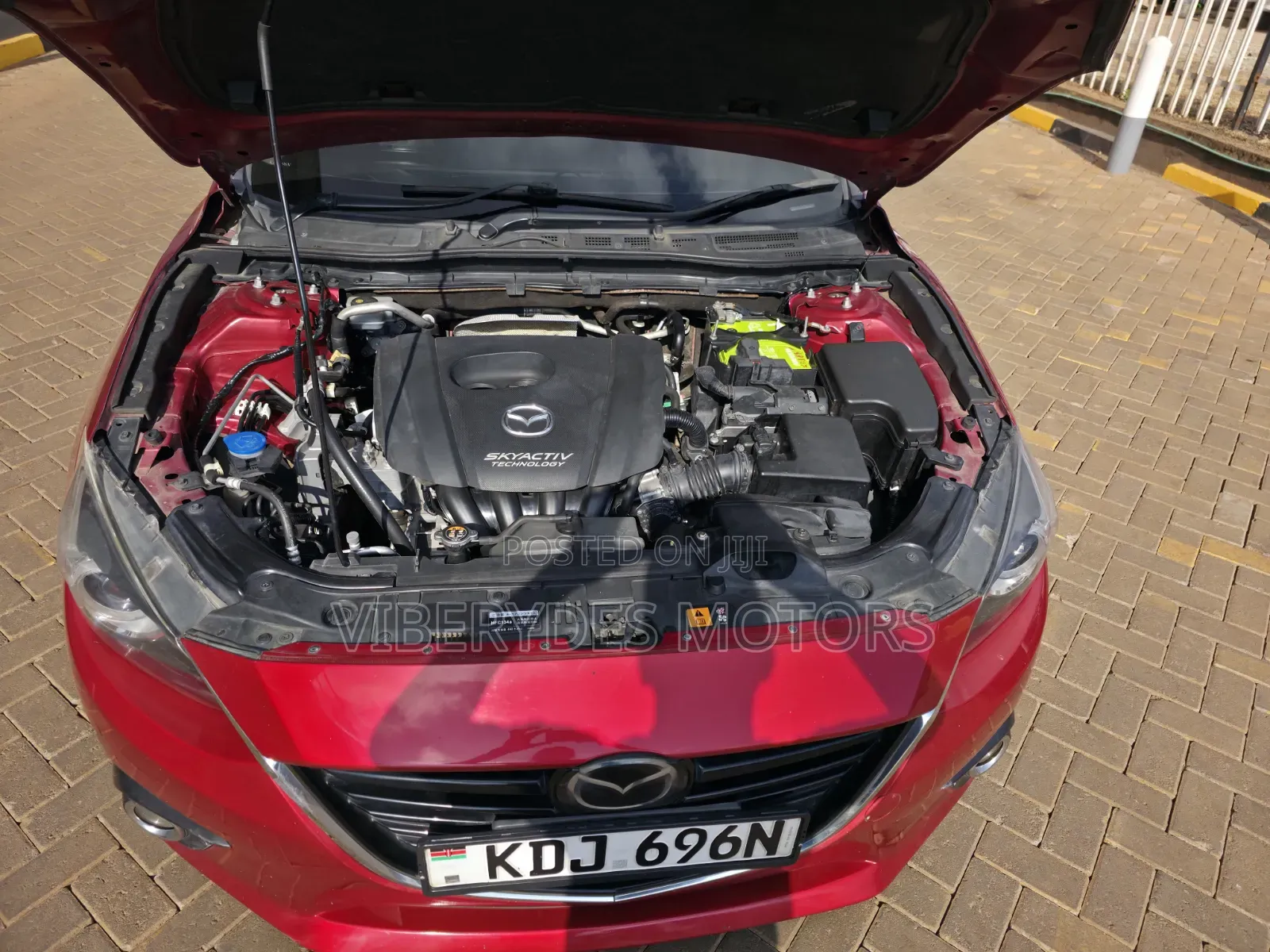 Mazda Axela 2015 Maroon