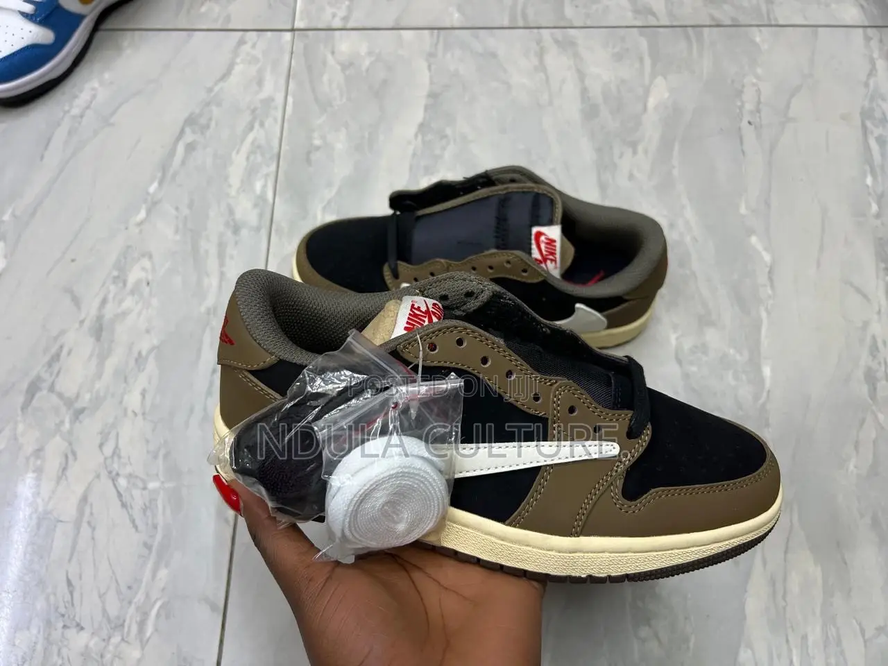 Travis Scott Dark Mocha