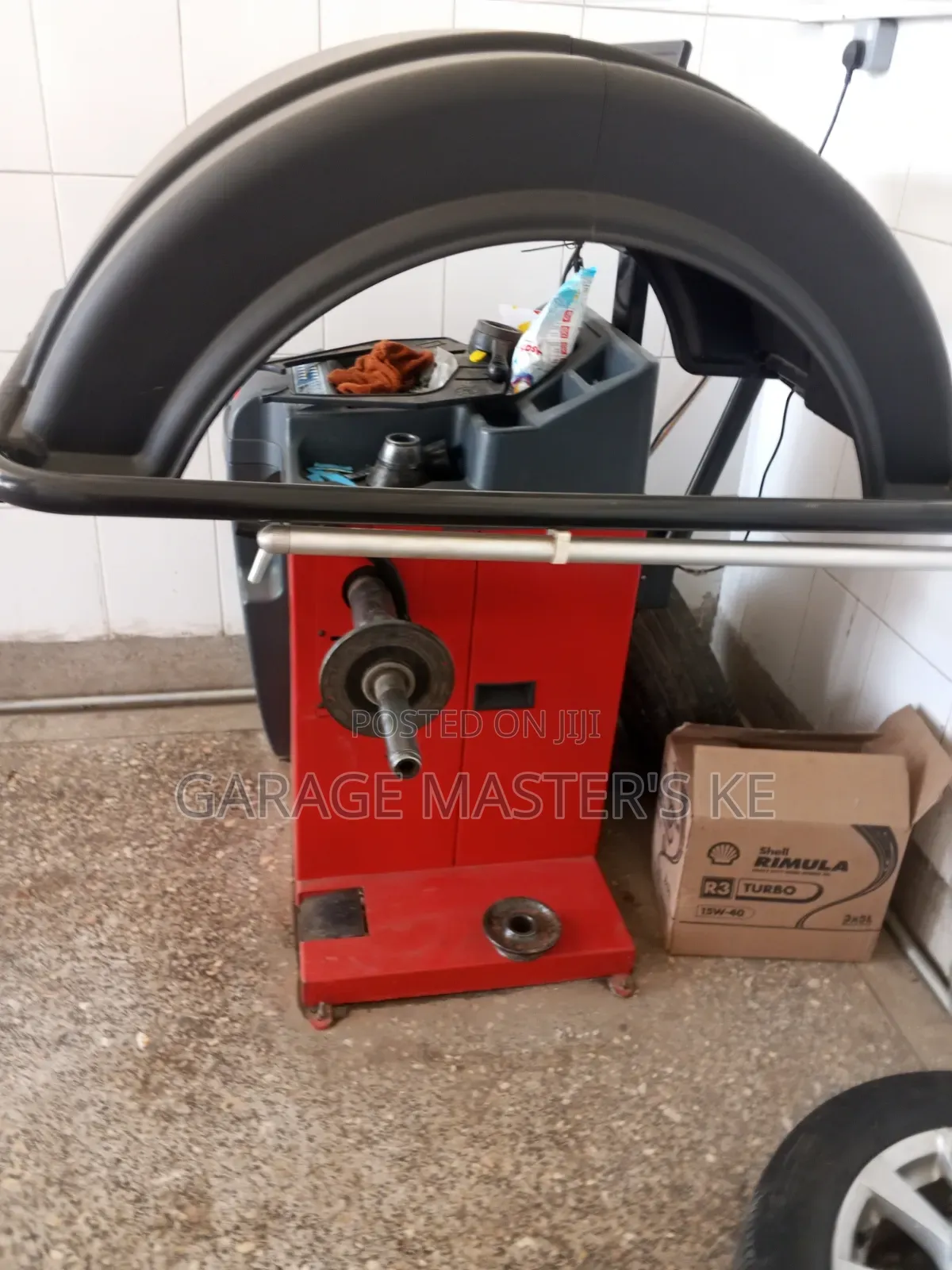 Self Calibration Tyre Balancer