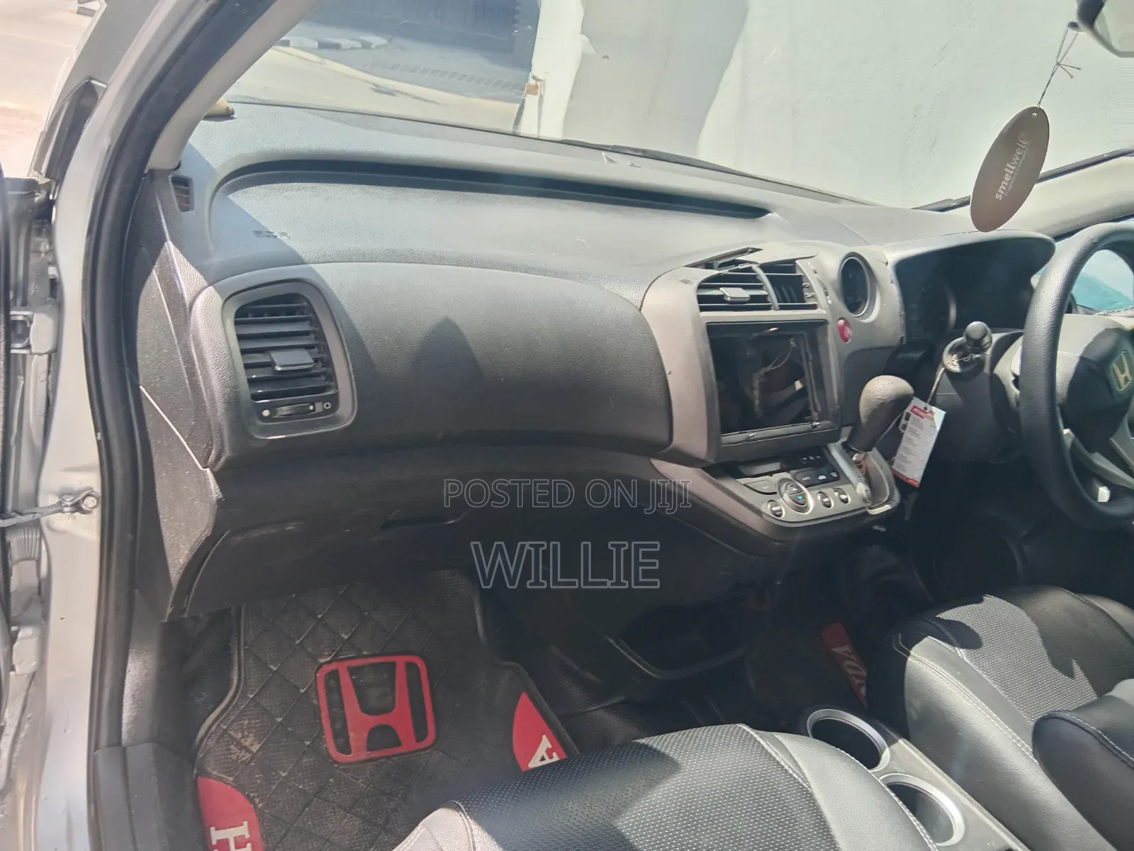 Honda Stream 2010 Silver