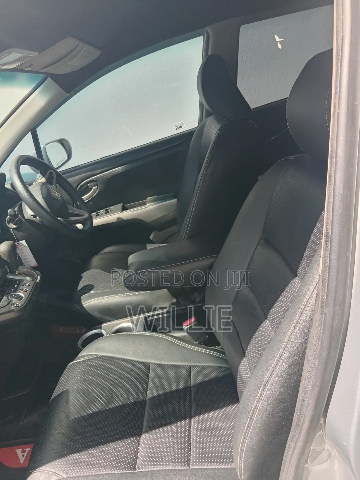 Honda Stream 2010 Silver