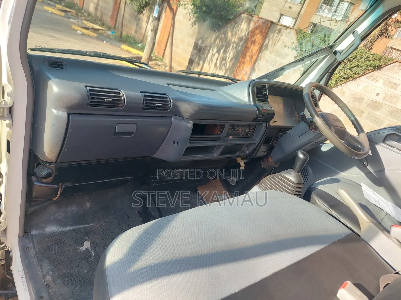 Isuzu NKR KCL