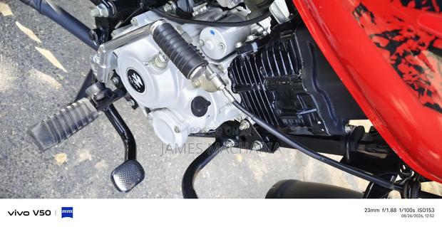 Bajaj Boxer 150 UG 2025 Red - thumbnail 3