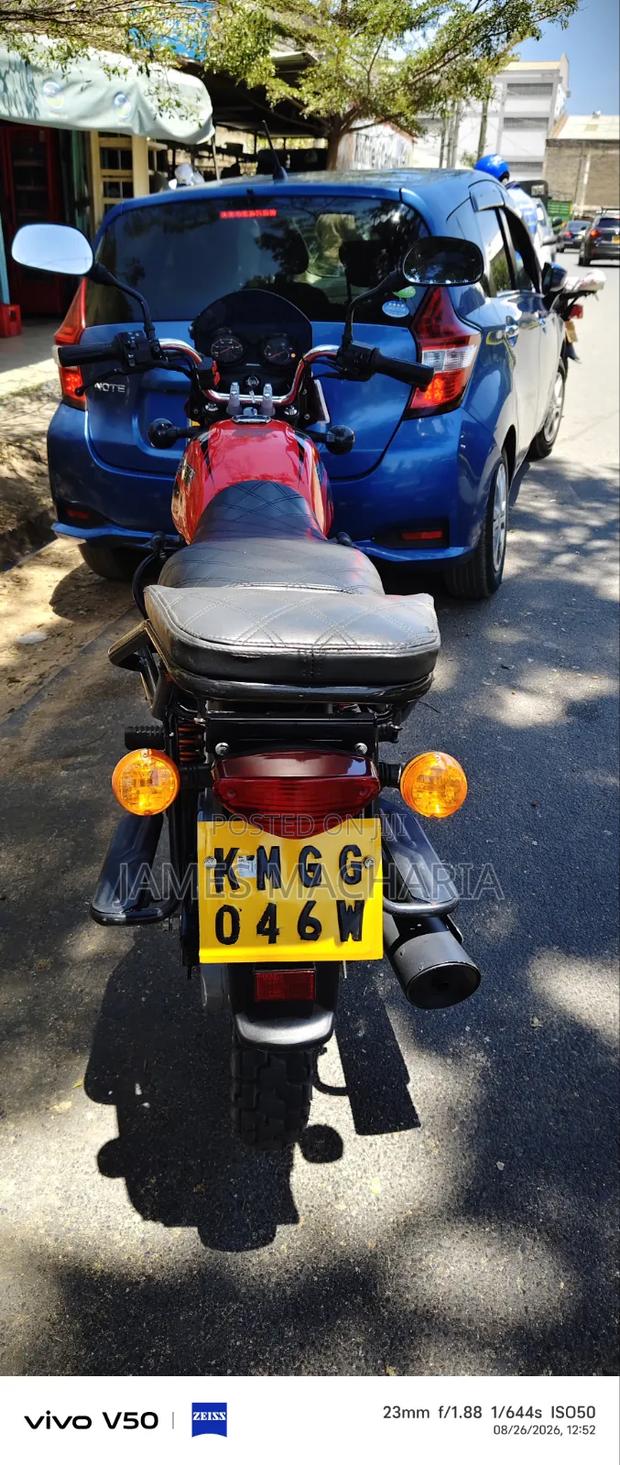 Bajaj Boxer 150 UG 2025 Red - thumbnail 4