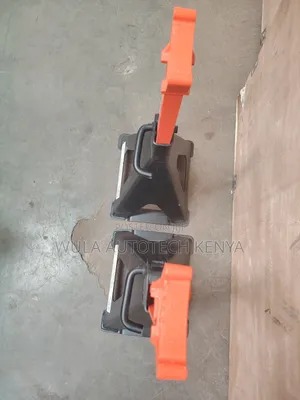 Suitable for Cars and SUVs and Light Commercial Vehicles Safe Stands