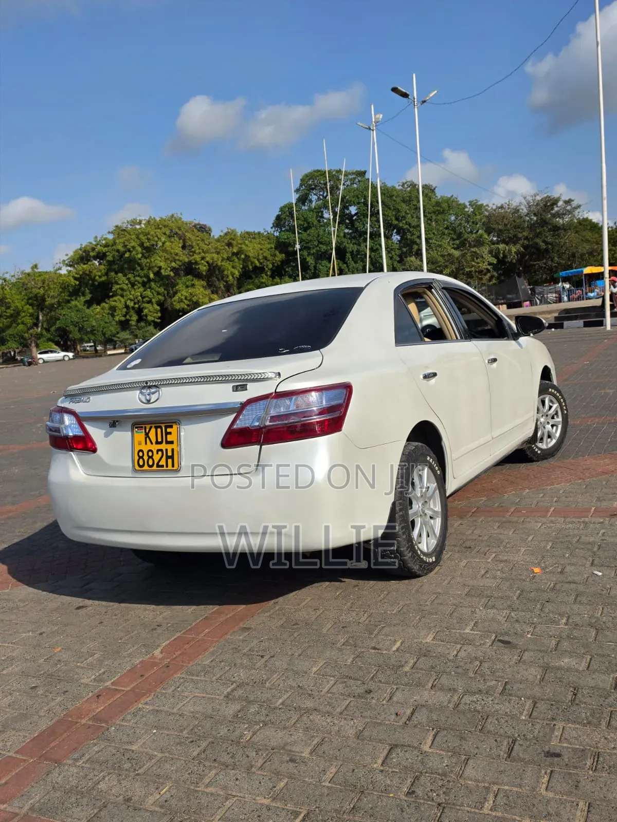 Toyota Premio 2014 White