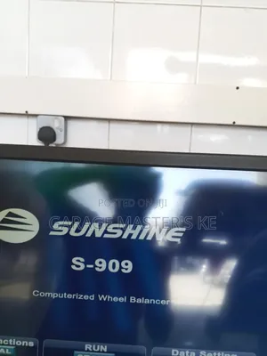 Automotive Solution Tyre Balancer Machine