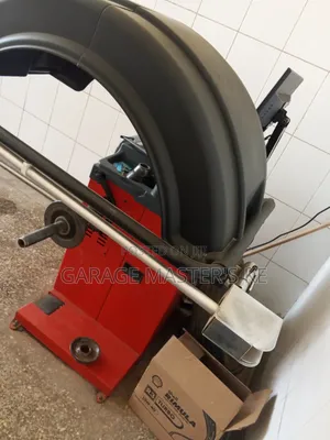 Automotive Solution Tyre Balancer Machine