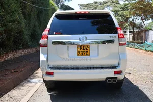 Toyota Land Cruiser Prado 2016 White